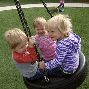 300-Toddlers-tire-swing-3637